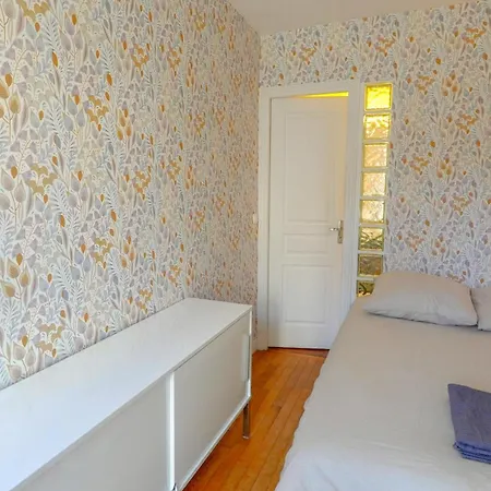 New Sunny Flat Near Montorgeuil Parigi